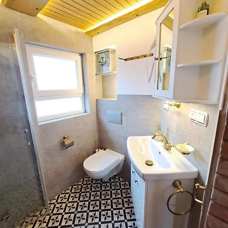 Rita Apartment